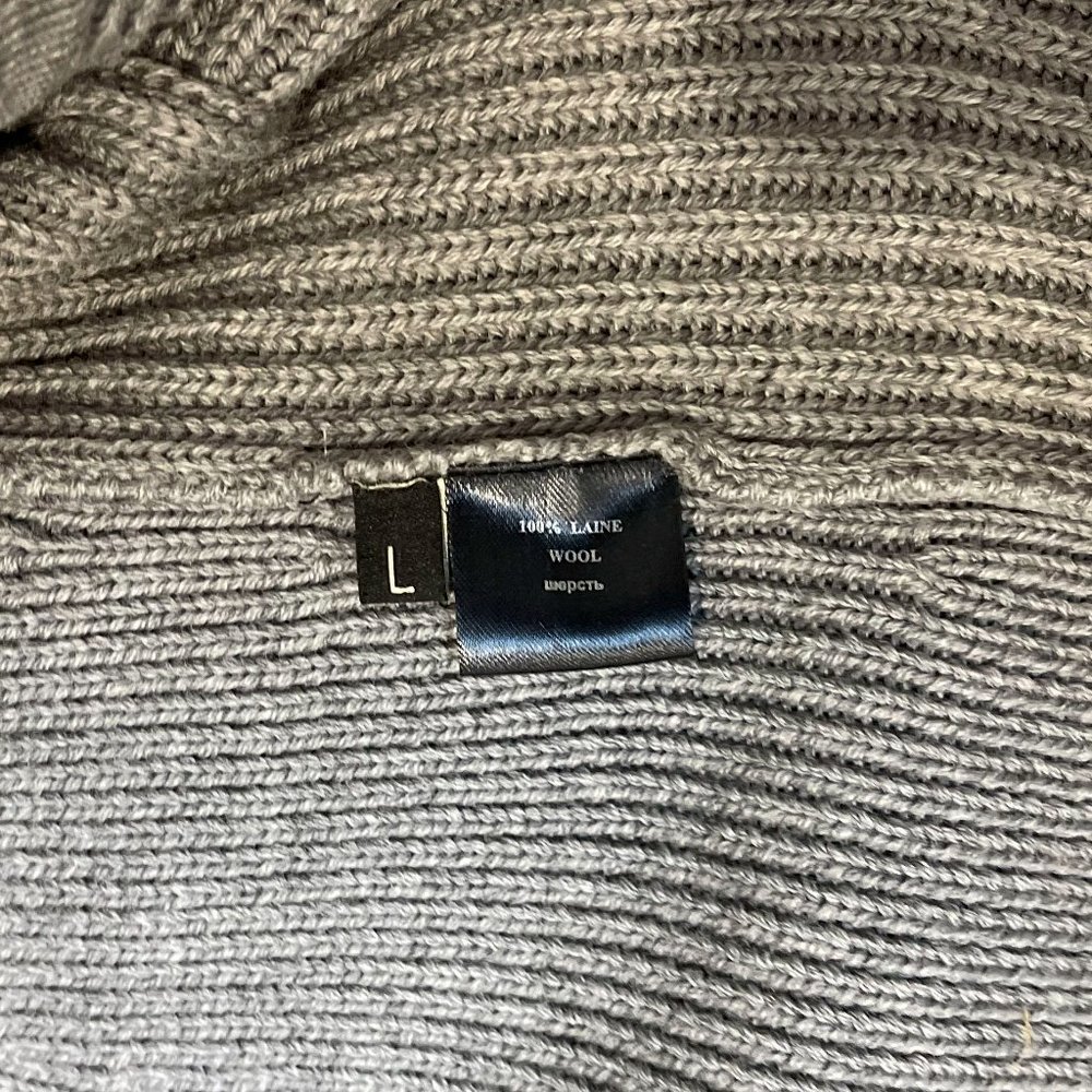 Cardigan - Picture 7 of 8